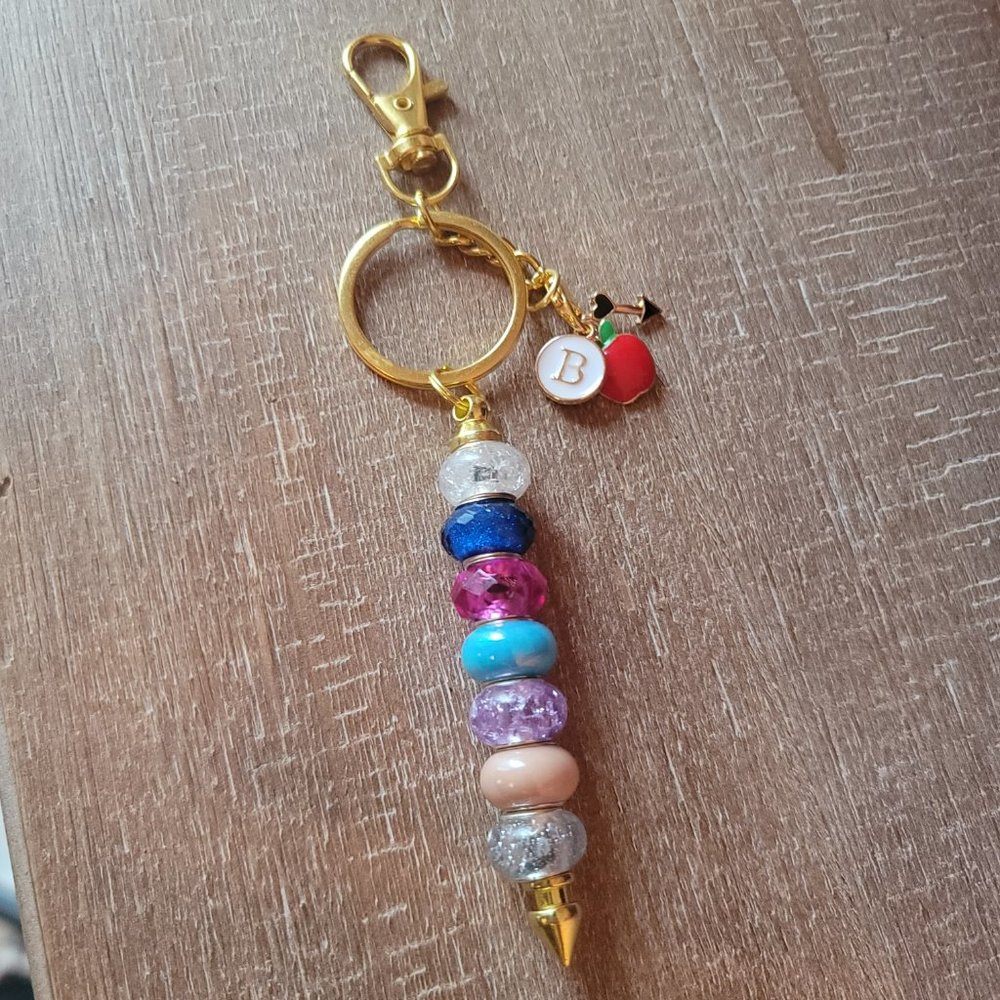 Beaded Handcrafted Initial "B" Keychain with charms - Picture 8 of 8